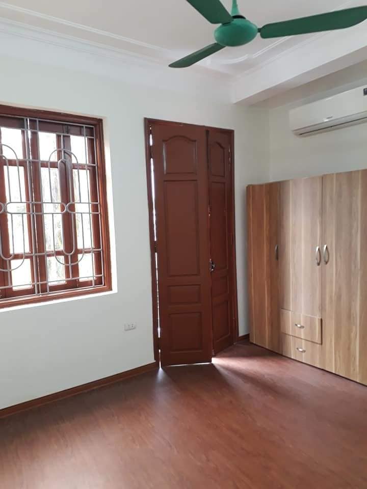Hậu EURO, chủ bán gấp nhà Lê Đức Thọ, dòng tiền 30tr/th, ô tô đỗ cửa, ngõ thông, Dt 45m, giá 43 tỷ