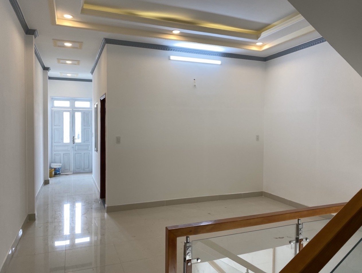 Cần bán Nhà riêng đường D6, Phường Long Bình Tân, Diện tích 120m², Giá 1250 Triệu - LH: 0845555862 2