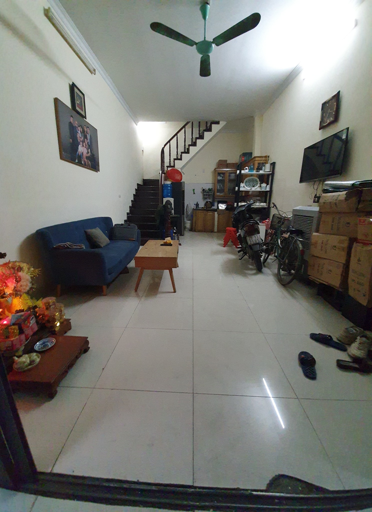 CẦN BÁN NGAY NHÀ CẨM VĂN  ĐỐNG ĐA, 33, 4 TẦNG, 3.85 TỶ - LH: 0977927886 2