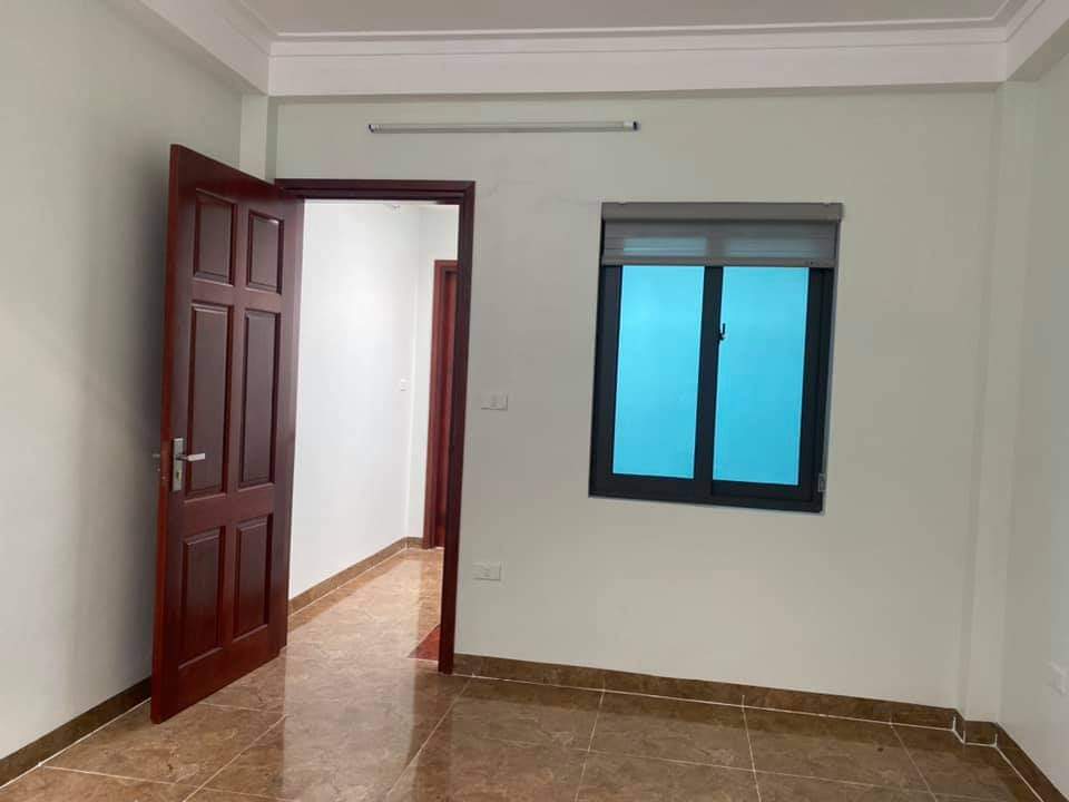 Cần bán Nhà riêng đường Lạc Long Quân, Phường Nhật Tân, Diện tích 42m², Giá 6 Tỷ - LH: 0337378783