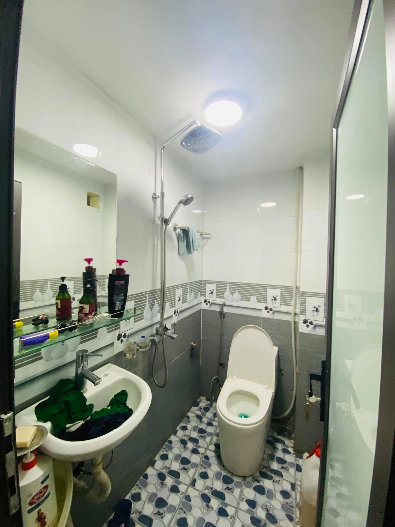 Cần bán Nhà riêng đường Minh Khai, Phường Minh Khai, Diện tích 33m², Giá 565 Tỷ - LH: 0947161359 6