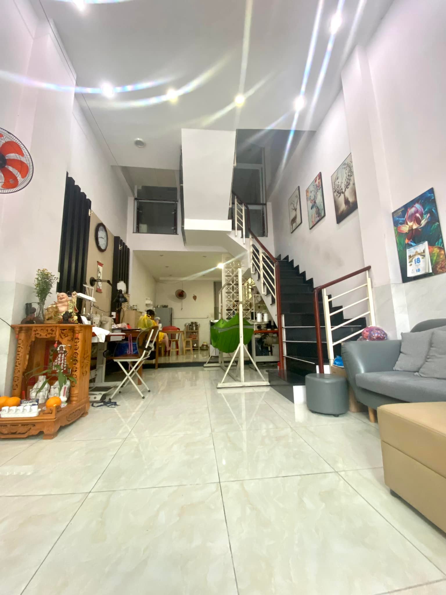 Giảm sốc 1 tỷ, nhà HXH đường Hồng Lạc, Tân Bình 68m2 giá chỉ 5,3 tỷ