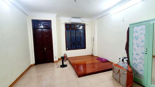 BÁN NHÀ DƯƠNG KHUÊXE TẢI TRÁNH NHAU VÙ VÙ QUA CỔNG -GẦN ĐH THƯƠNG MẠIS: 36m x 5tầngGiá nhỉnh 5tỷ 3