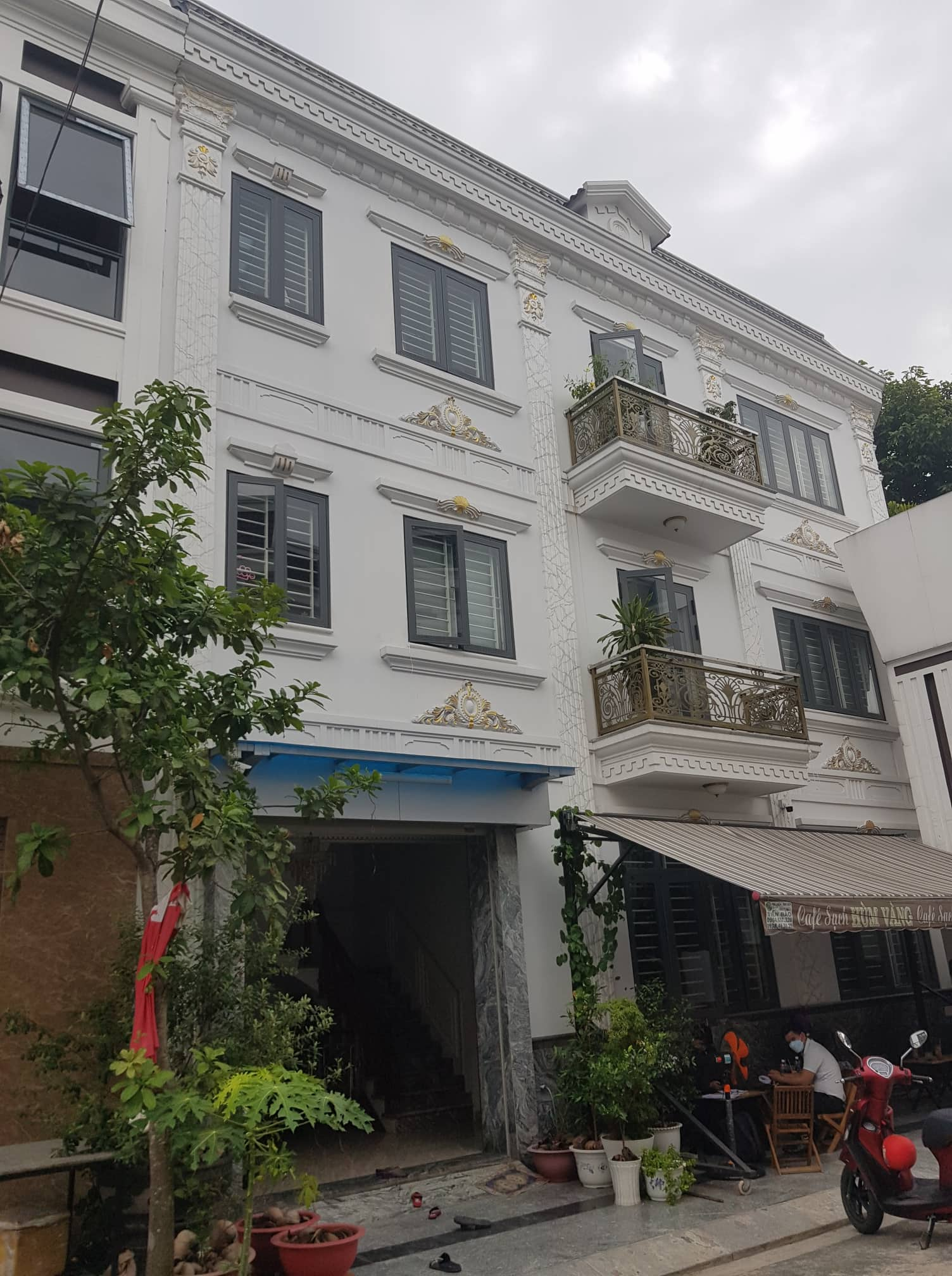 Còn có 13 căn nhà phố thương mại An Phát Residence tại đường Bùi Thị Xuân, Dĩ An, Bình Dương, giá từ 4,2 tỷ 2