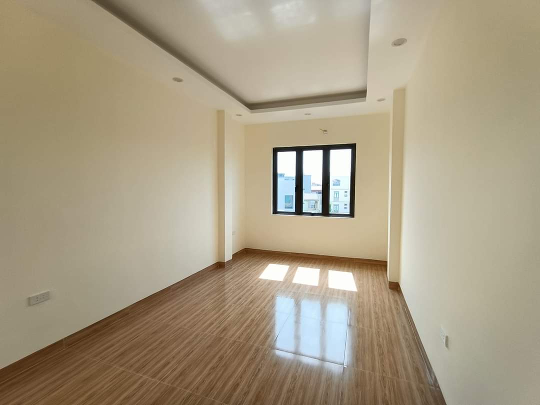 NHÀ ĐẸP - DIỆN TÍCH RỘNG - GIÁ ÊM – Ô TÔ VÀO NHÀ – YÊN NGHĨA -HÀ ĐÔNG                          40M * 5 TẦNG GIÁ NHỈNH 3 TỶ 3
