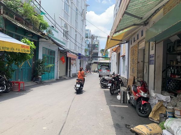 BÁN NHÀ ĐẸP CẠNH BÀU CÁT VIP - CHO THUÊ DÒNG TIỀN CAO  HXT NHỰA THÔNG 6M 2