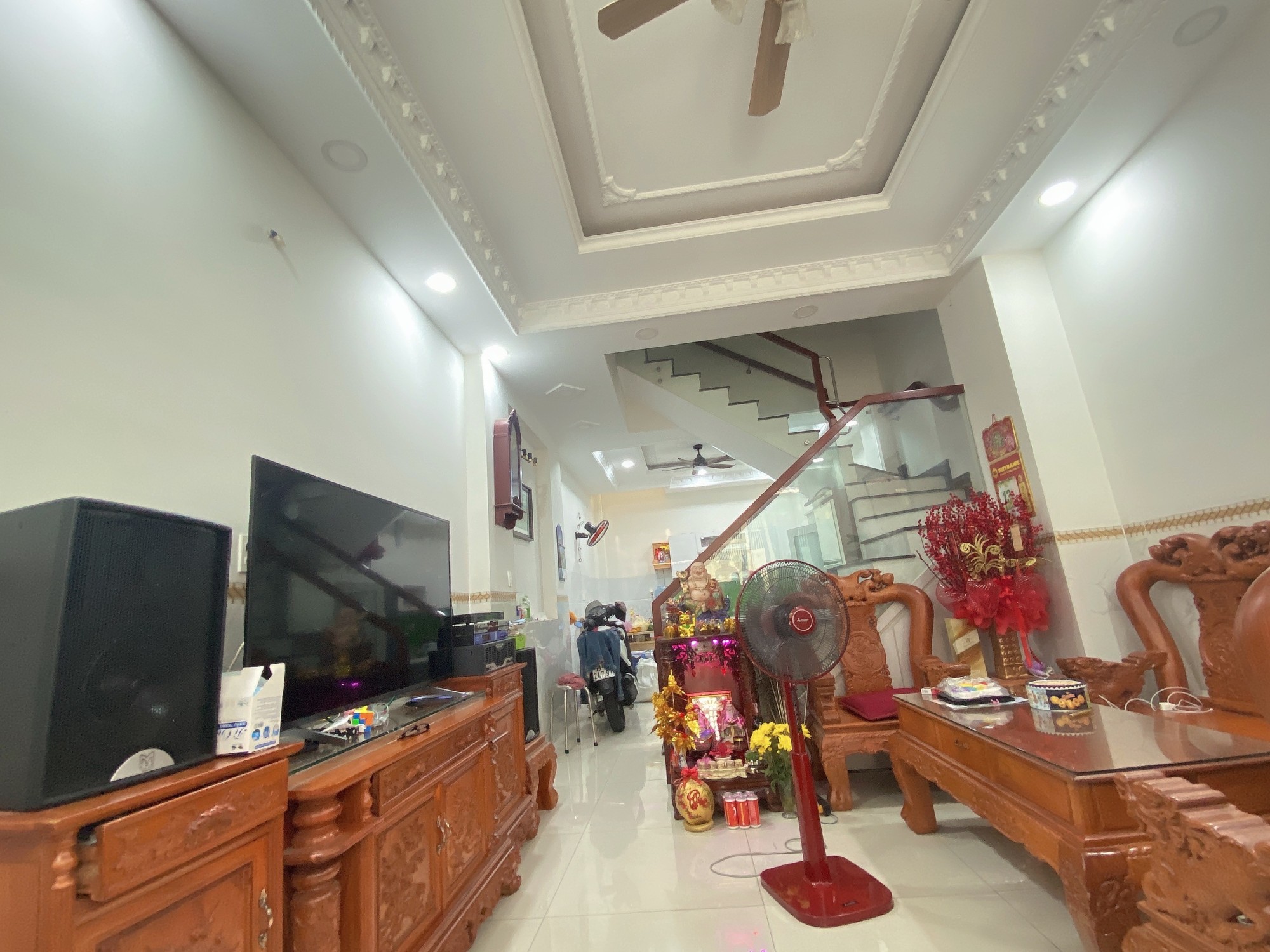 Bán gấp nhà đẹp ở ngay Phạm Văn Hai Quận Tân Bình DT 49m2 giá nhỉnh 8 tỷ