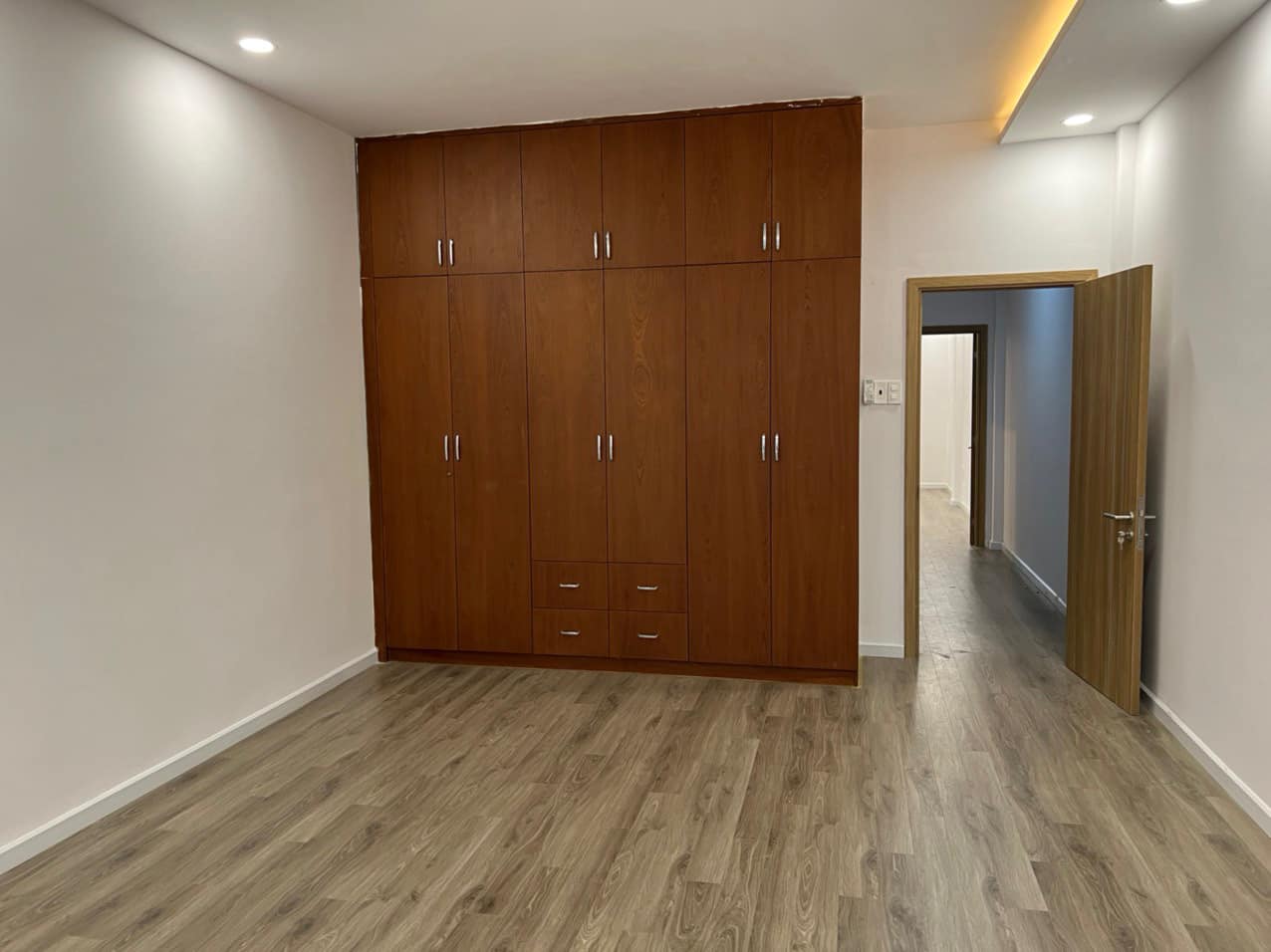 [10.5TỶ] BÁN GẤP NHÀ UNG VĂN KHIÊM- THU NHẬP 20TR/TH 4