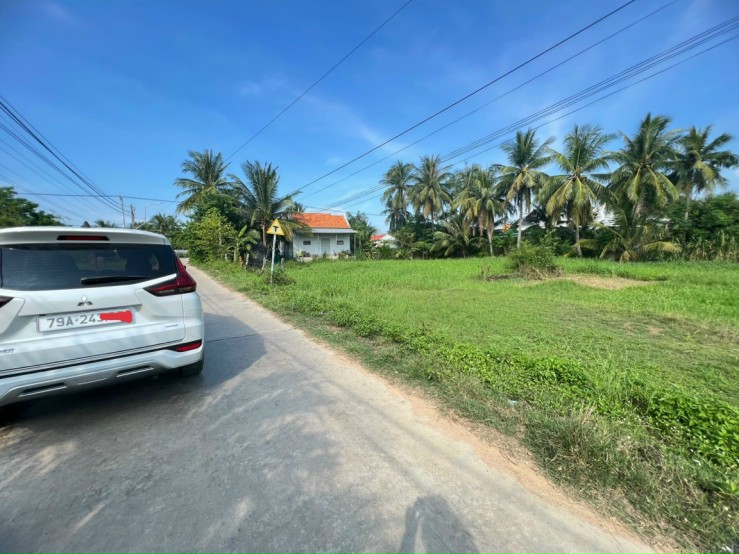 Cần bán Đất đường Quốc lộ 1A, Xã Ninh Thọ, Diện tích 310m², Giá 2.5 Tỷ - LH: 0975778278 6
