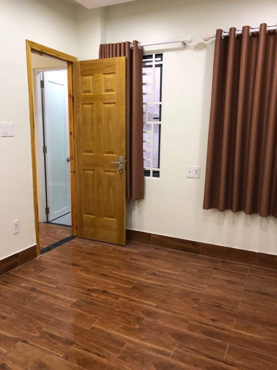 Chính chủ 1 đời - Hoà Hưng, Quận 10 - 36m2 - 3 tầng BTCT - CHỈ NHỈNH 5 TỶ