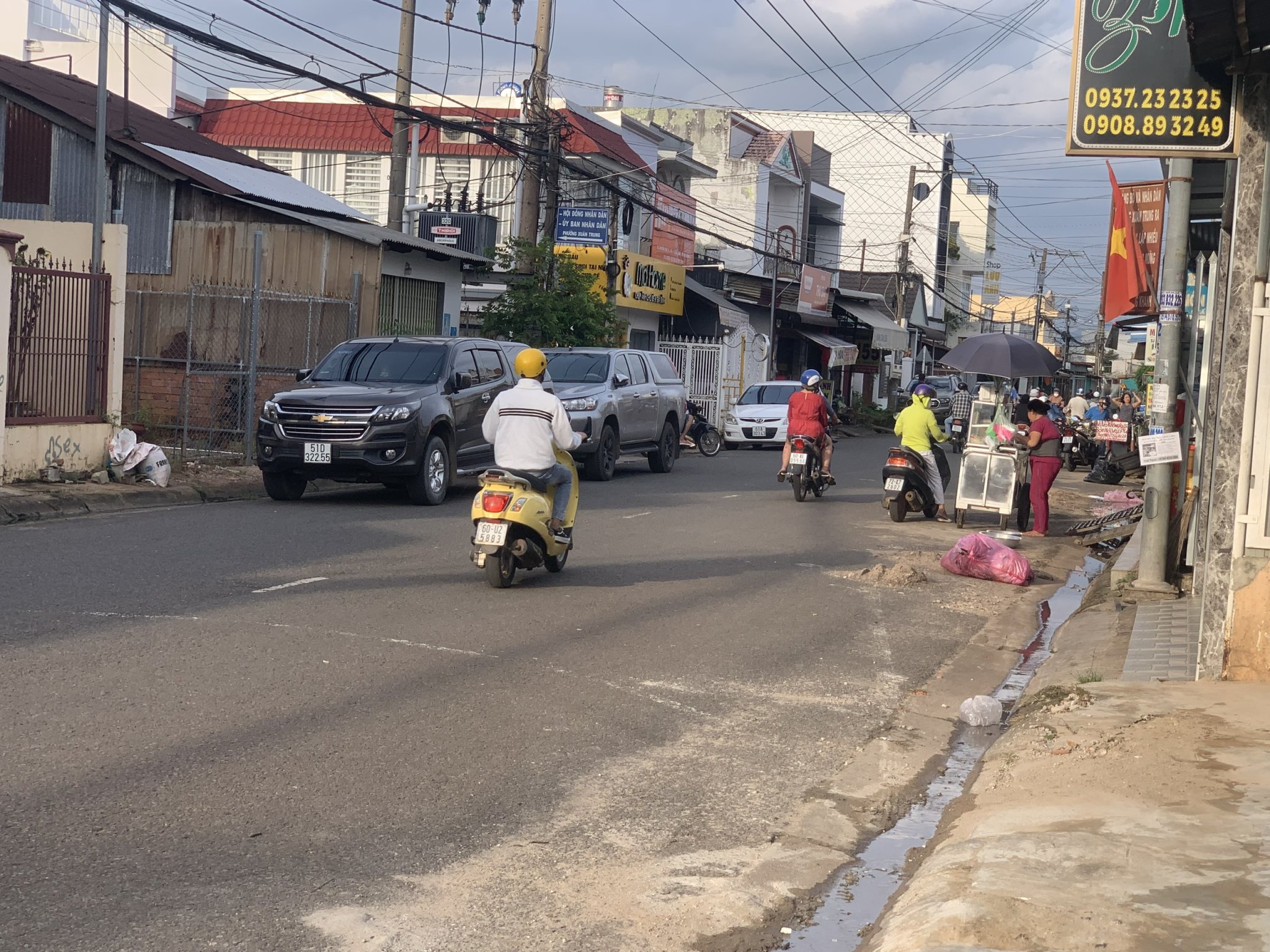 Bán 2 nhà mặt tiền ngay trung tâm TP. buôn bán đông đúc 5