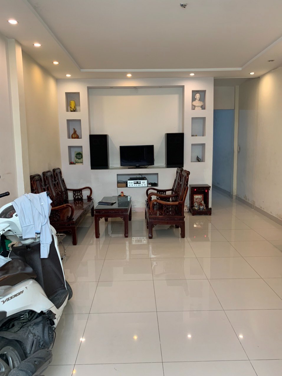 Bán Nhà Nguyễn Thượng Hiền, phường 5, Bình Thạnh, ngang khủng gần 6m, xe hơi đến cửa, nhỉnh 7 tỷ thương lượng.