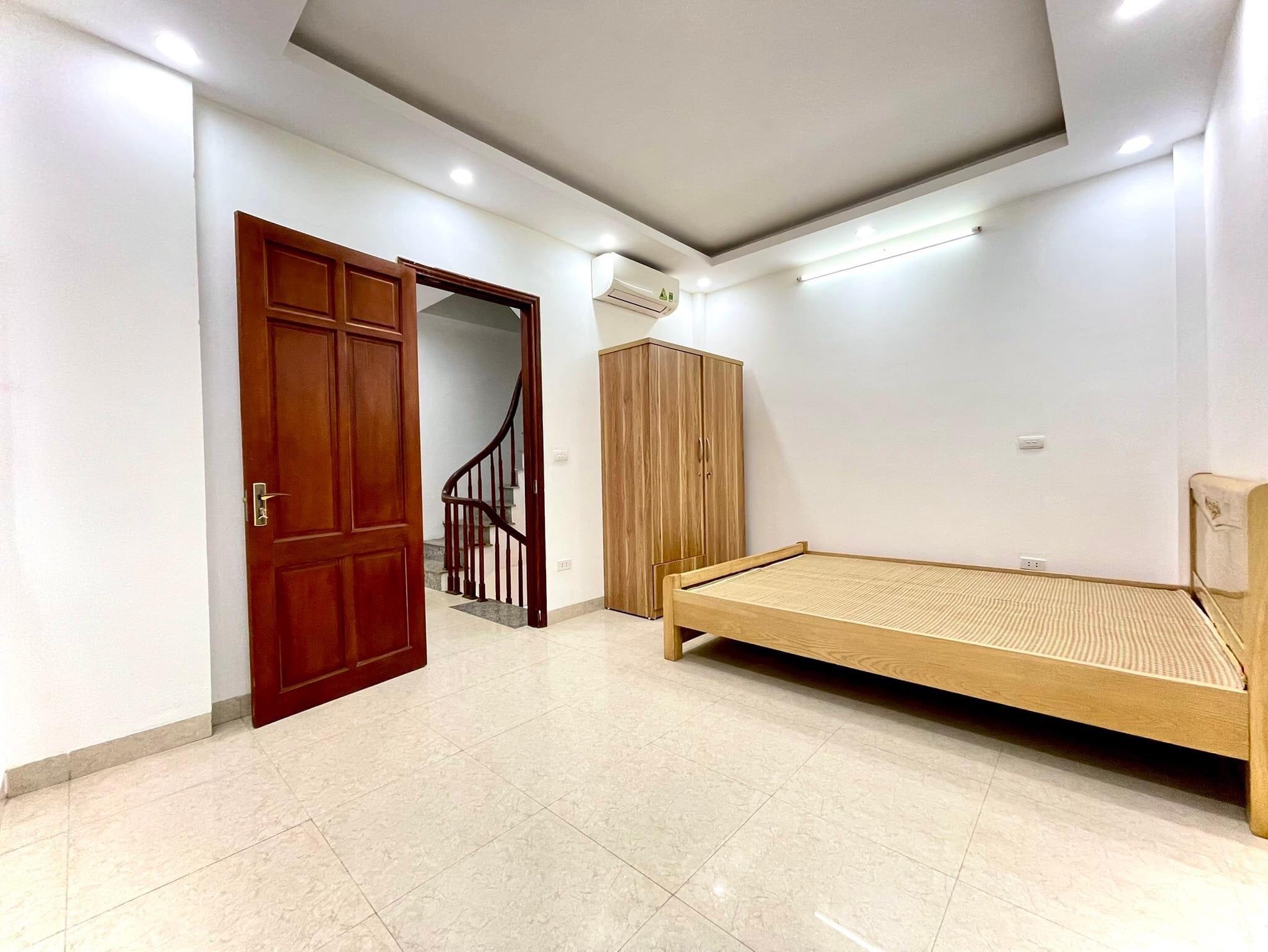 Bán nhà Lê Trọng Tấn cạnh Parkcity 40m2 4tầng chỉ 4tỷ ô tô kinh doanh Siêu Hot. 2
