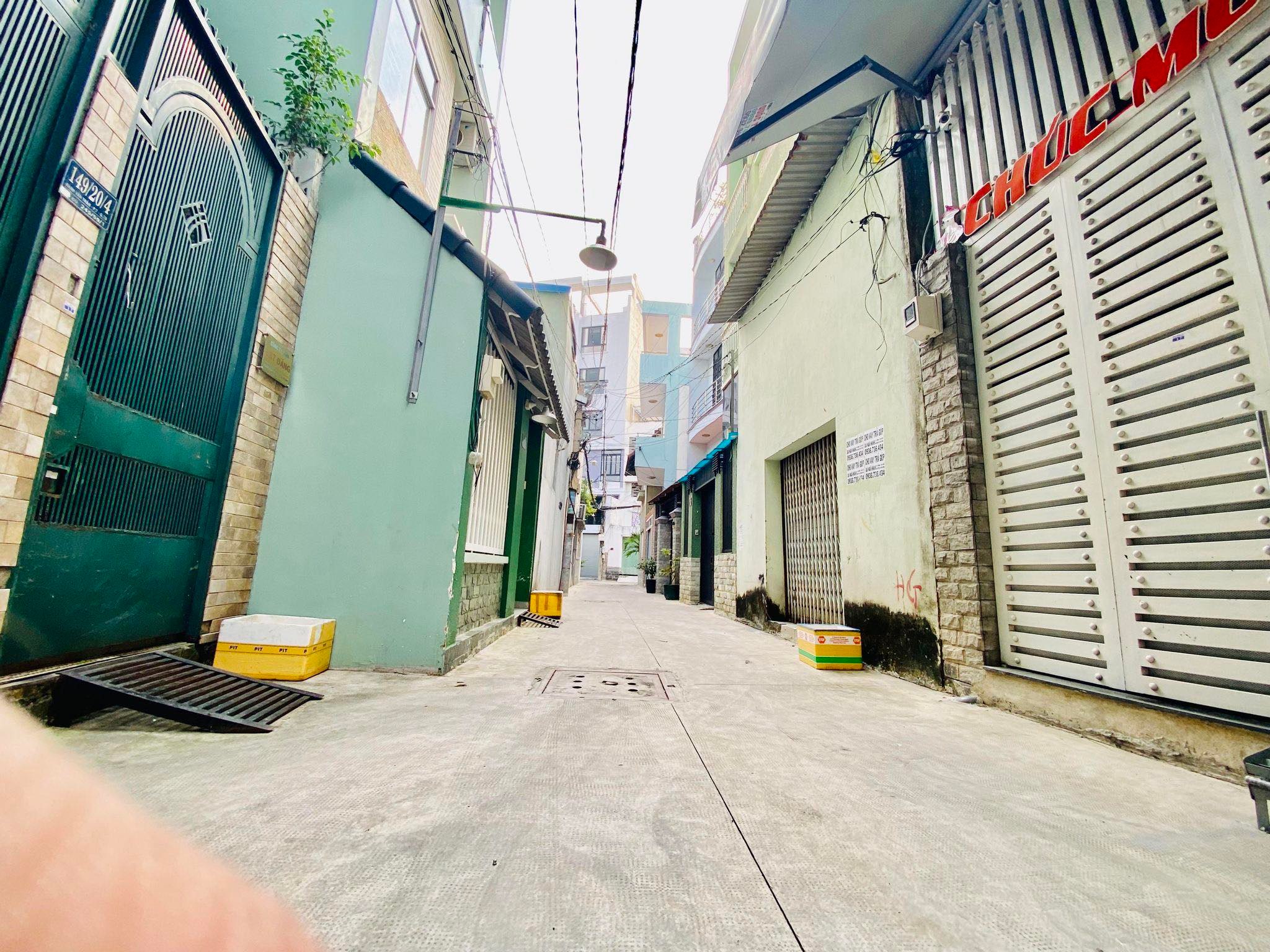 NHÀ BÁN ĐƯỜNG HOÀNG VĂN THỤ- QUẬN TÂN BÌNH CHỦ BÁN LỖ - HXH ÔTÔ ĐỖ CỬA - VỊ TRÍ KINH DOANH TỐT - THÔNG 3-4 HƯỚNG - KẾT CẤU CHẮC CHẮN TIỆN CẢI TẠO THÀNH NHÀ MỚI TINH 6TY
