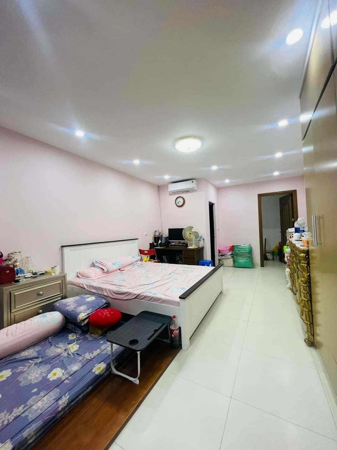 Bán nhà Mỹ Đình, 60m2 x 5T, nhà đẹp, hiếm có, duy nhất, TT Mỹ Đình, nhỉnh 4 tỷ 3
