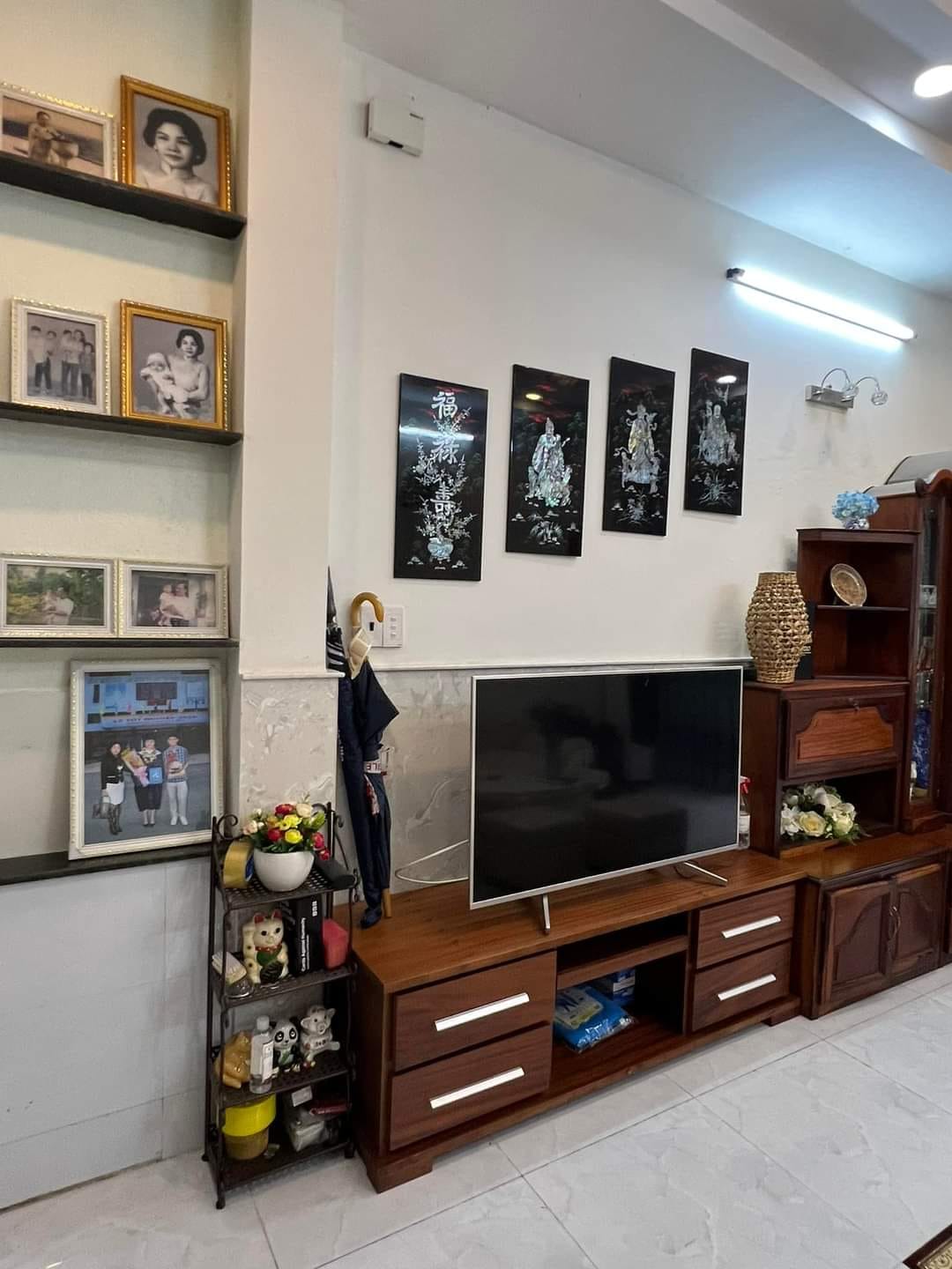 NHÀ BÁN KHU VỰC GẦN CẦU VƯỢT HOÀNG HOA THÁM CẠNH KHU VIP K300 KHU CÁN BỘ QUÂN ĐỘI DÂN TRÍ CAO TÂN BÌNH
