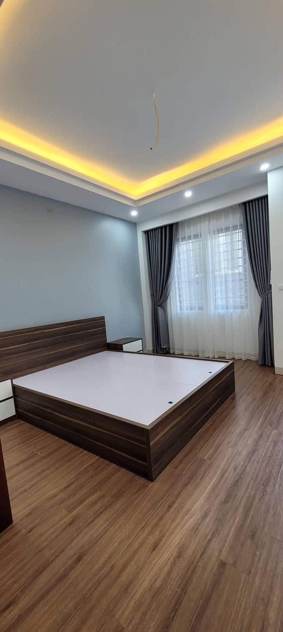 Bán nhà Cầu Am Vạn Phúc 35m2 5tầng chỉ hơn 3tỷ, nhà mới ở ngay. 5