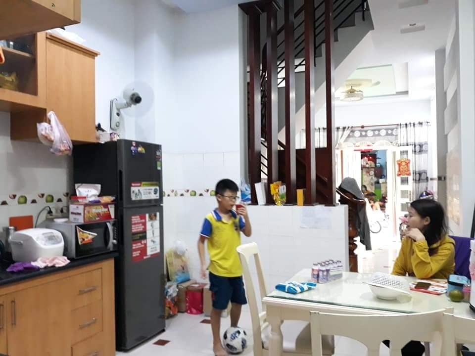 Bán nhà Tô Ngọc Vân, hẻm xe hơi, 60m2, nhà mới về ở liền, giá 5.2 tỷ 5