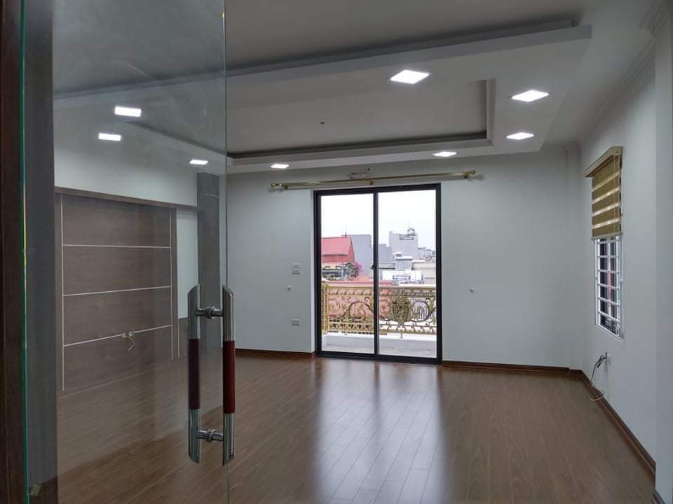 Cần bán Nhà mặt tiền đường Lạc Long Quân, Phường Nghĩa Đô, Diện tích 75m², Giá 18.5 Tỷ - LH: 0935101797 2