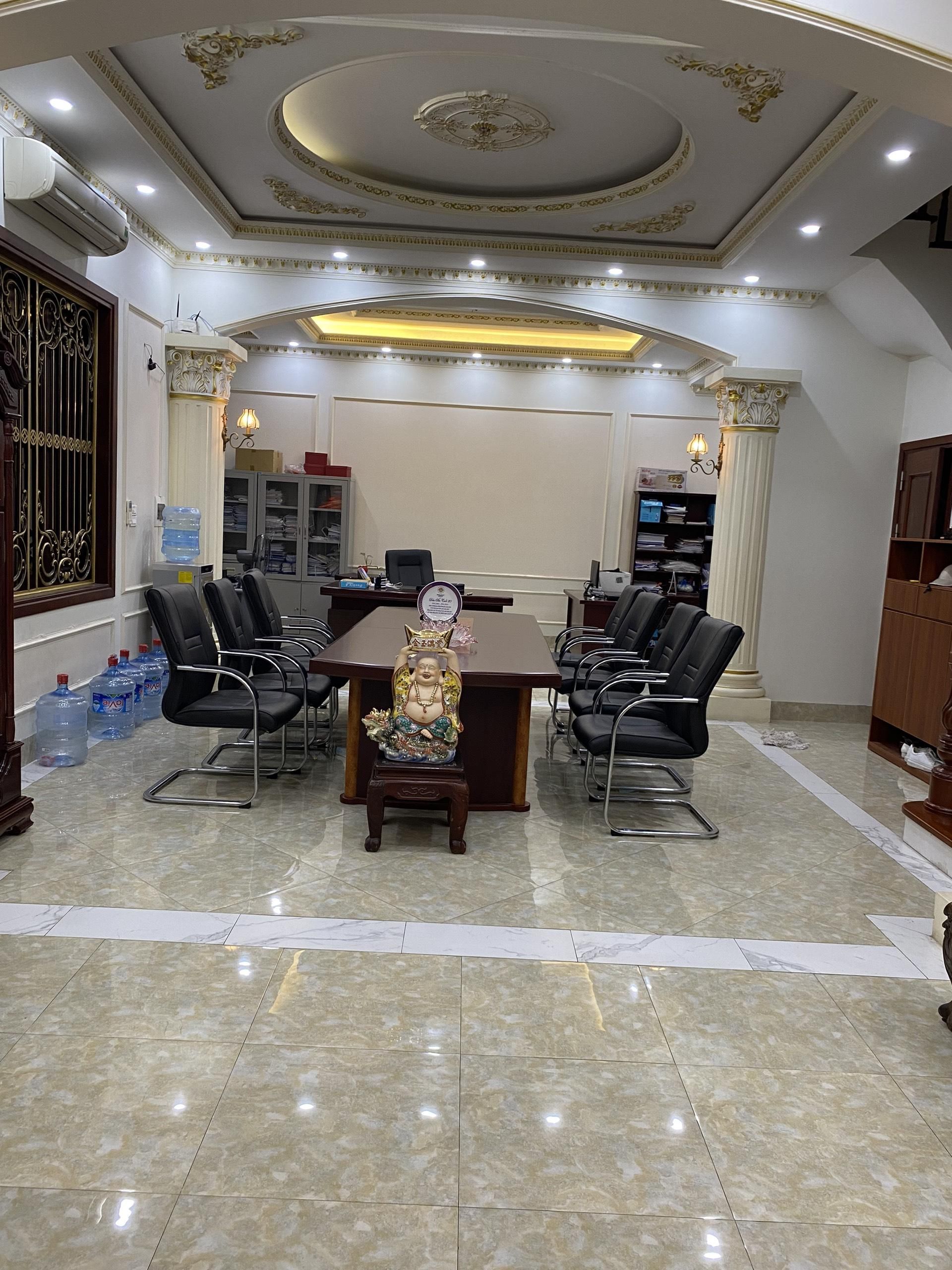 Bán Nhà Cực Rẻ Phố Bà Triệu Hà Đông Diện Tích 55m2 6 Tầng Mặt Tiền 3.9m Giá 9.5 Tỷ Tỷ Ôtô Kinh Doanh.