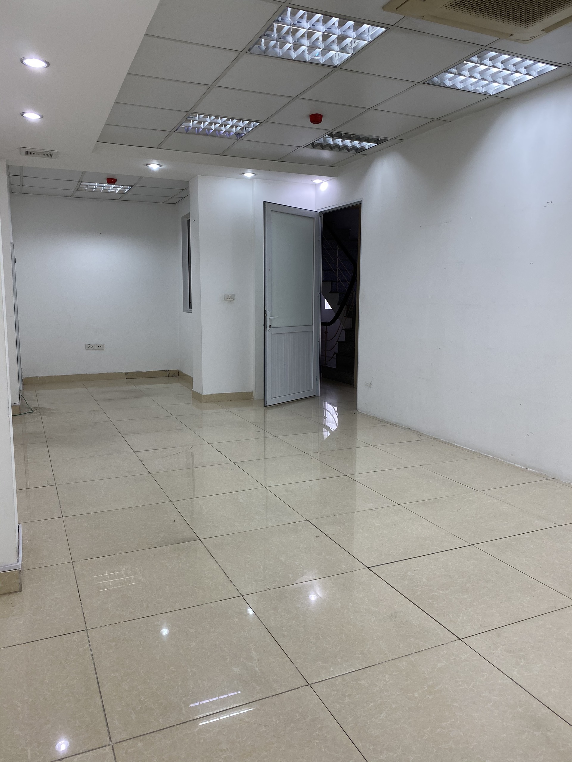 Cho thuê Căn hộ chung cư đường Quán Thánh, Phường Quán Thánh, Diện tích 45m², Giá 11.5 Triệu/tháng - LH: 0337004849 4