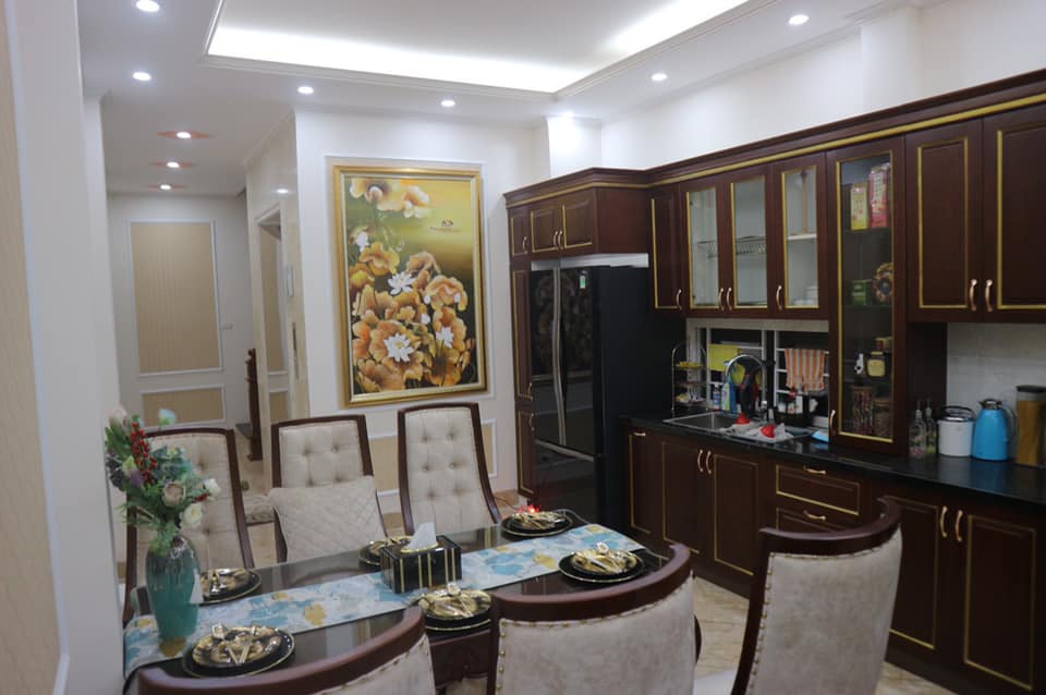 Cần bán Nhà riêng đường Lạc Long Quân, Phường Nghĩa Tân, Diện tích 60m², Giá 10 Tỷ - LH: 0969040000 5