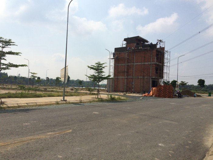 Nhà mặt tiền đường ngay cụm công nghiệp Hải Sơn ngay chợ Hưng Long