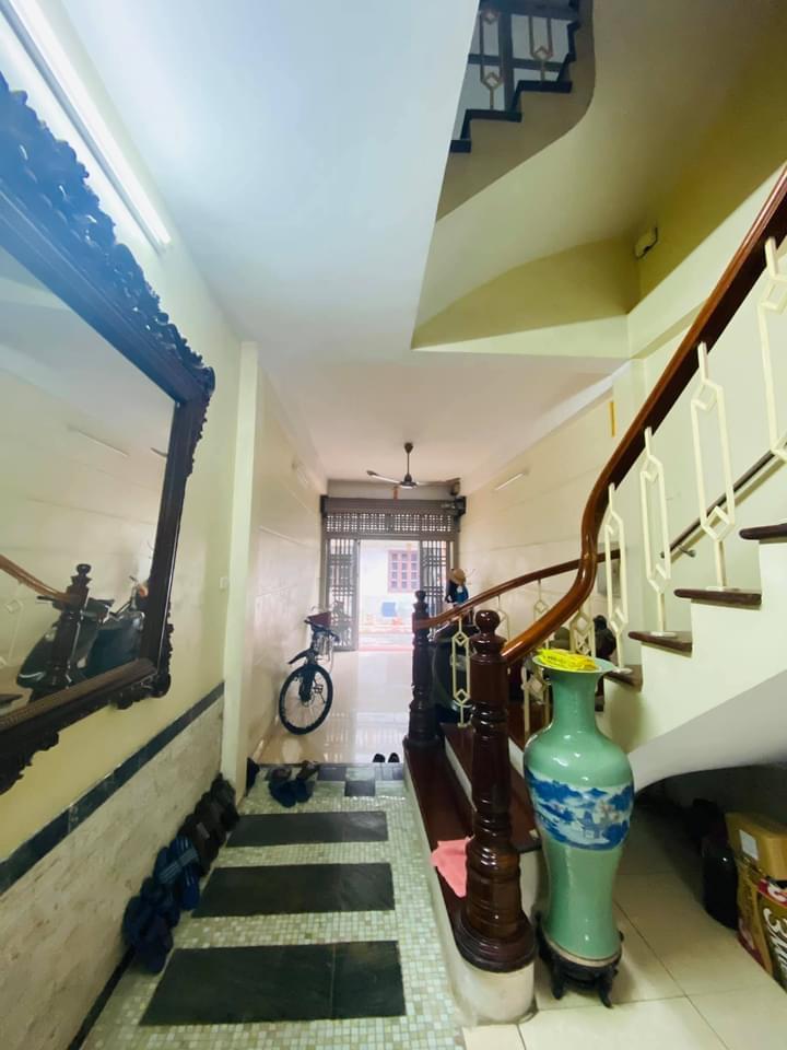 Cần bán Nhà riêng đường Nguyễn Văn Cừ, Phường Bồ Đề, Diện tích 50m², Giá 3,85 Tỷ - LH: 0961698069