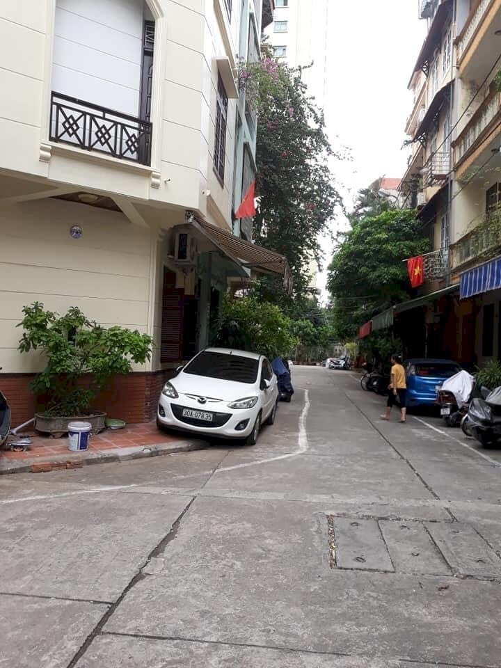 Cần bán Nhà riêng đường Minh Khai, Phường Minh Khai, Diện tích 38m², Giá 3 Tỷ - LH: 0335674185