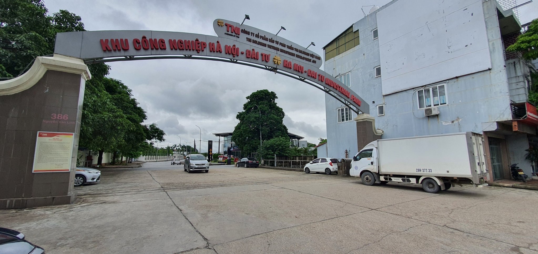 Cho thuê đất trống làm kho xưởng tại Long Biên, Hà Nội giá 65 nghìn/m
