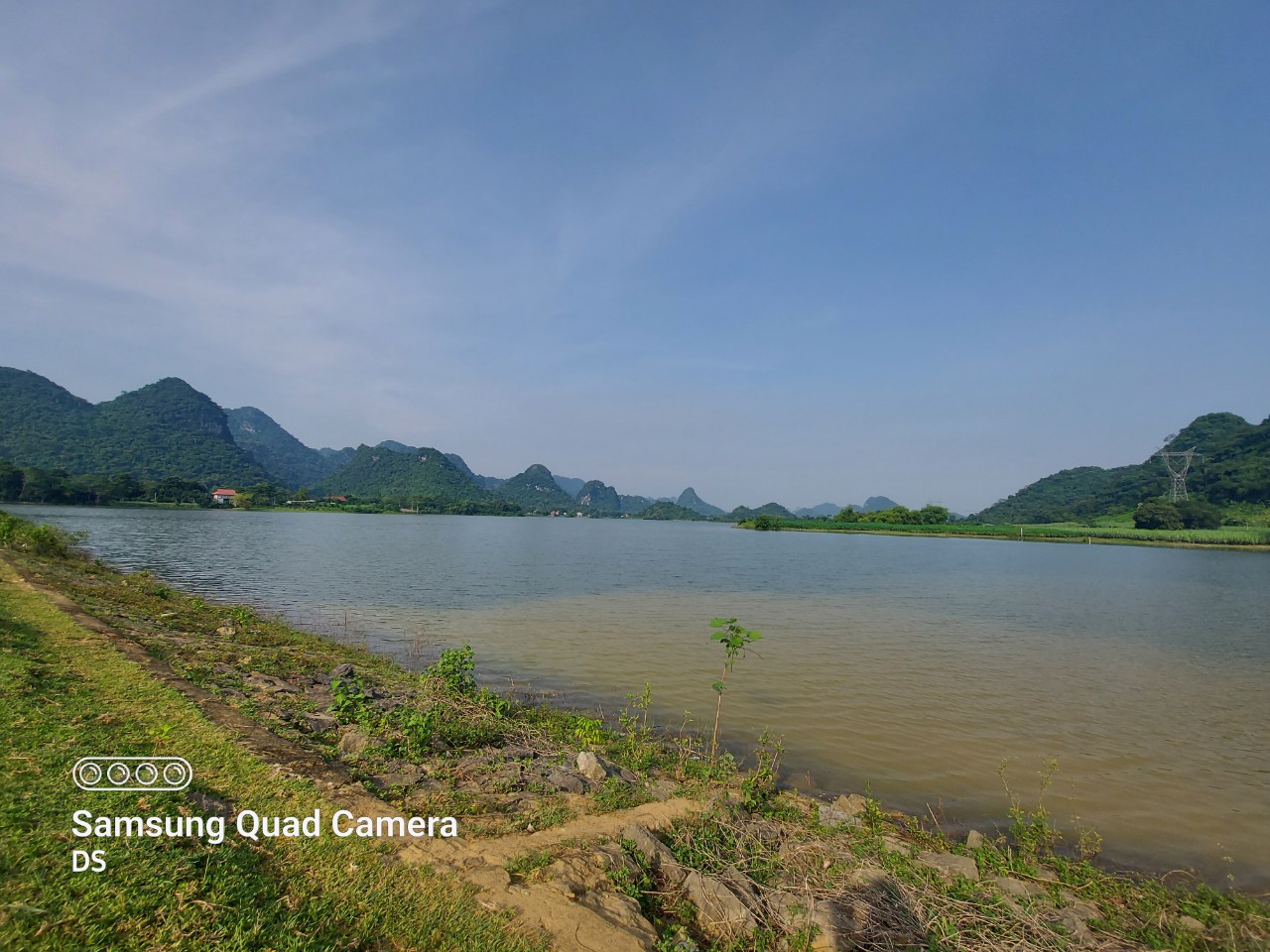 Cần Bán Đất vie hồ Dài Xã Bình Chân, Lạc Sơn, Diện Tích 979m², Giá Thương Lượng - Lh: 0705485999 2