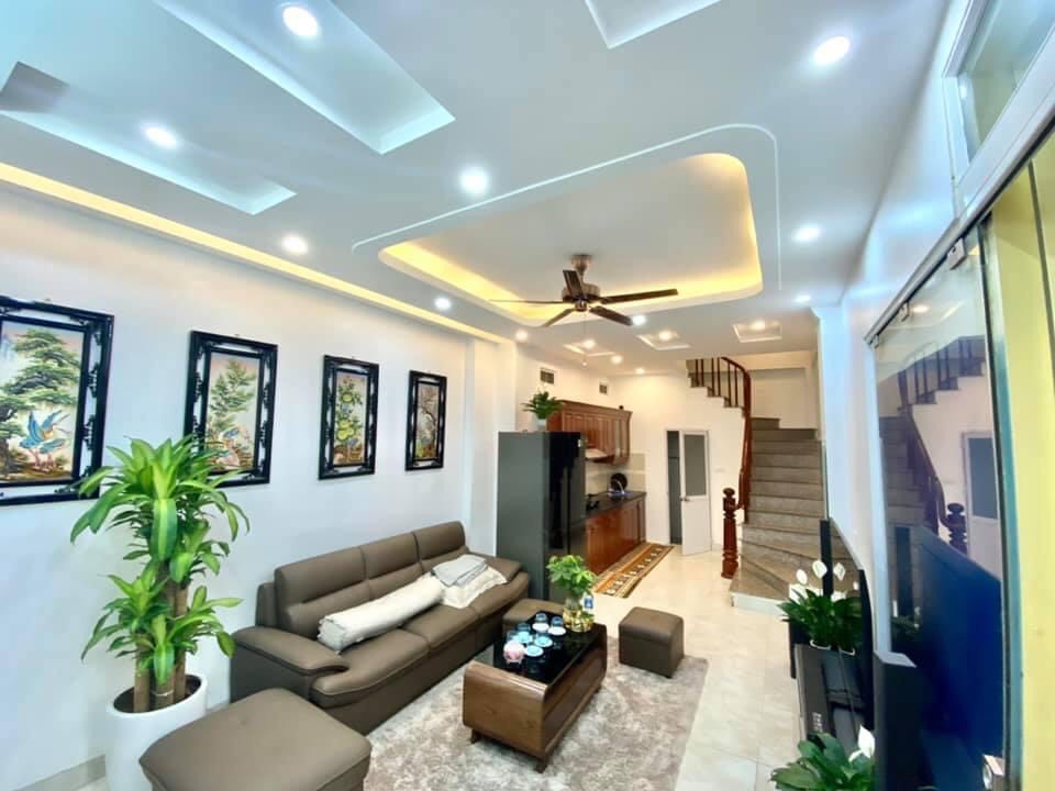 Cần bán Nhà riêng đường Nguyễn Khánh Toàn, Phường Quan Hoa, Diện tích 30m², Giá Thương lượng - LH: 0866152386