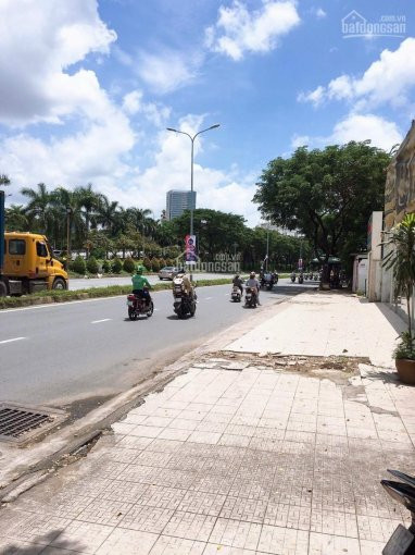 Chính Chủ Cần Bán Nhà Gia đình Hiện Tại đang ở Mặt Tiền Nguyễn Văn Linh, Khu Phố 1, Quận 7, Tp Hcm 1