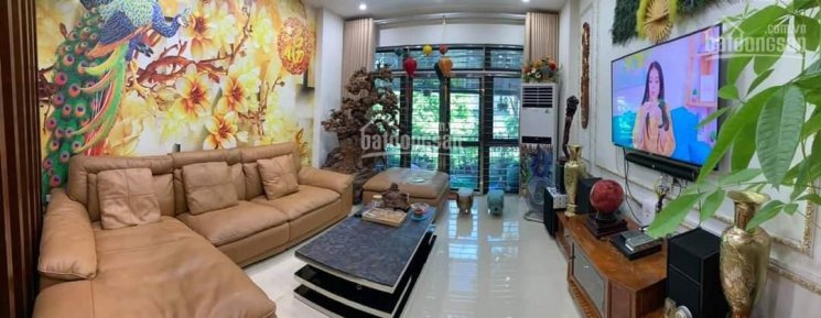 Chính Chủ Bán Nhanh Nhà Phố Nguyễn Thái Học, ô Tô, Nhà đẹp 45m2, 4 Tầng 4 Tỷ 3