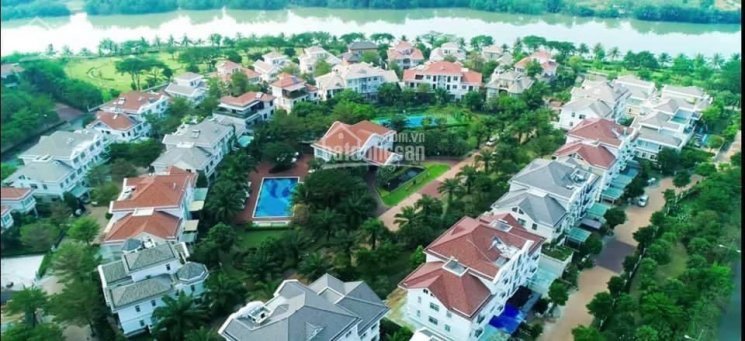 Chính Chủ Cần Bán Biệt Thự đl Chateau, Pmh, Q 7, View Sông, 1000m2, Có Hồ Bơi, Giá 180 Tỷ Lh: 0979762167