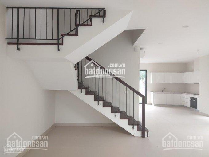 Chính Chủ Cần Bán Btsl View Hồ Trực Diện, Hoàn Thiện 93 Tr/m2 Tại Vinhomes Thăng Long 2