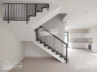 Chính Chủ Cần Bán Btsl View Hồ Trực Diện, Hoàn Thiện 93 Tr/m2 Tại Vinhomes Thăng Long 8