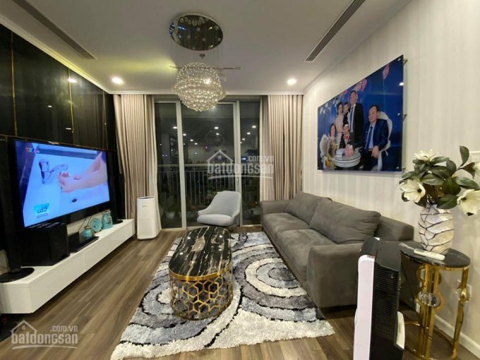 Chính Chủ Cho Thuê Căn Hộ 131m2 Tòa R5 - Royal City: 3 Pn, đầy đủ đồ View Quảng Trường (ảnh Thật)