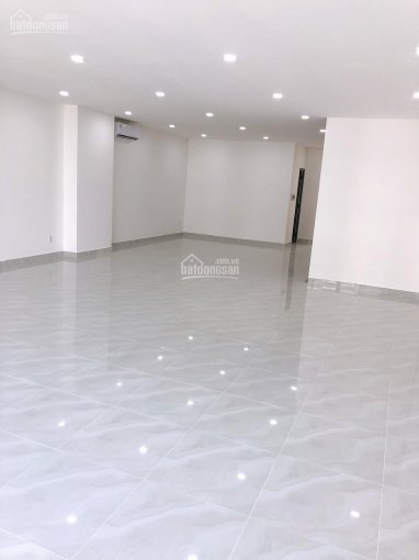 Chính Chủ Cho Thuê Nhanh Nhà Nguyên Căn 6 Tầng Hoàn Thiện Cao Cấp Có Thang Máy Dt: 7x20m Vạn Phúc City 2