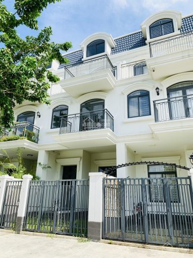 Chính Chủ Kẹt Tiền Bán Gấp Nhà Phố Lakeview City, Giá 108 Tỷ Có Thương Lượng Lh 0917330220