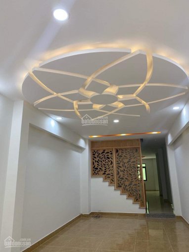 Hẻm Vip 10m Thông đường Tân Sơn Nhì Dt 4x25 Nở Hậu 8m Nhà 4,5 Tấm đẹp, Có Thang Máy, Gần Mặt Tiền 2