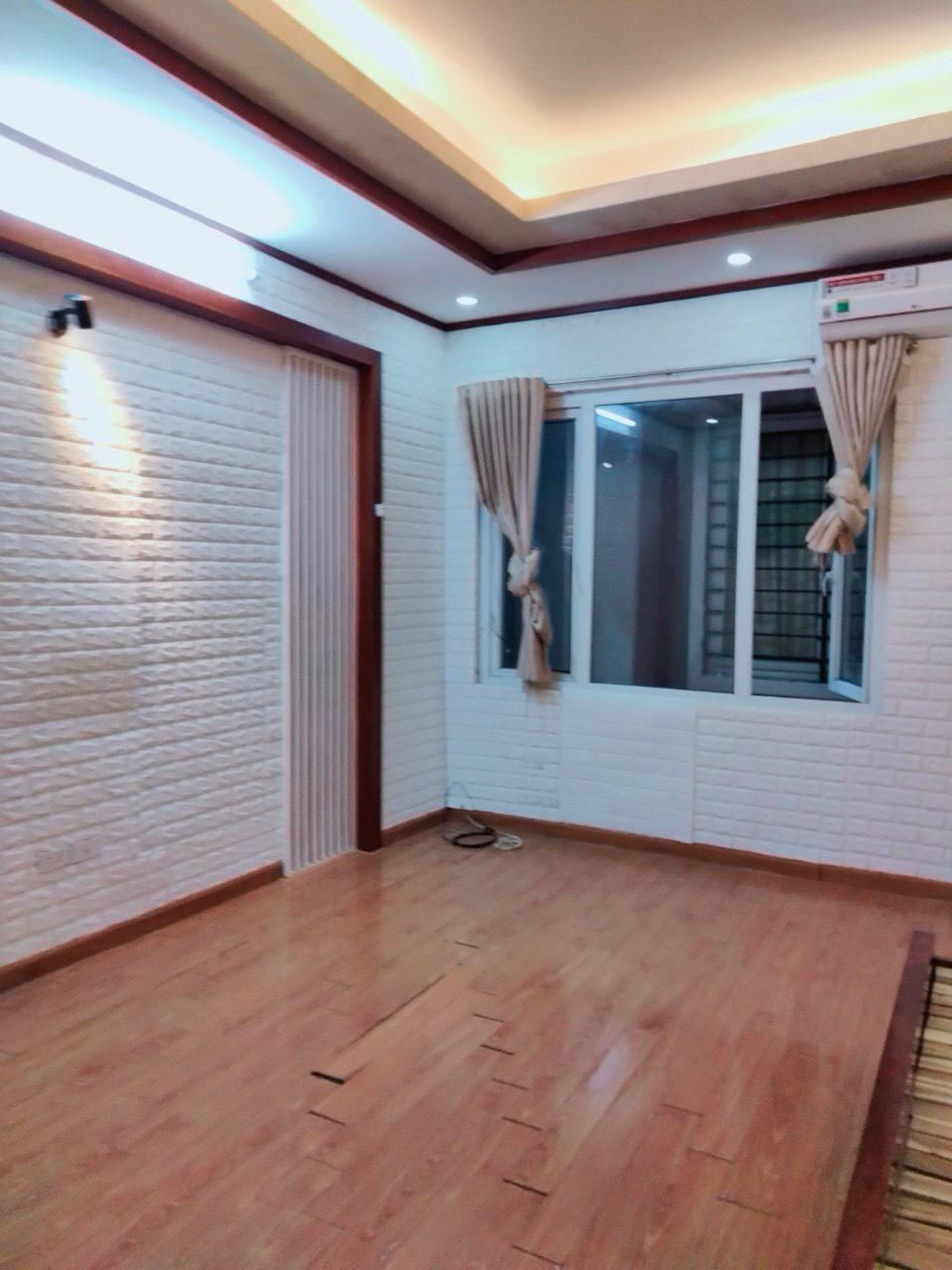 Cần bán Nhà riêng đường Hồ Tùng Mậu, Phường Mai Dịch, Diện tích 35m², Giá 3.6 Tỷ 2