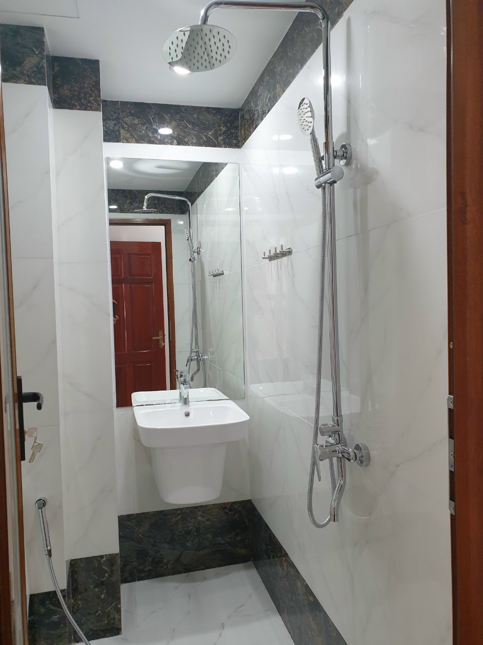 Cần bán Căn hộ chung cư đường Yên Hòa, Phường Yên Hòa, Diện tích 46m², Giá 5.7 Tỷ - LH: 0984672983 2