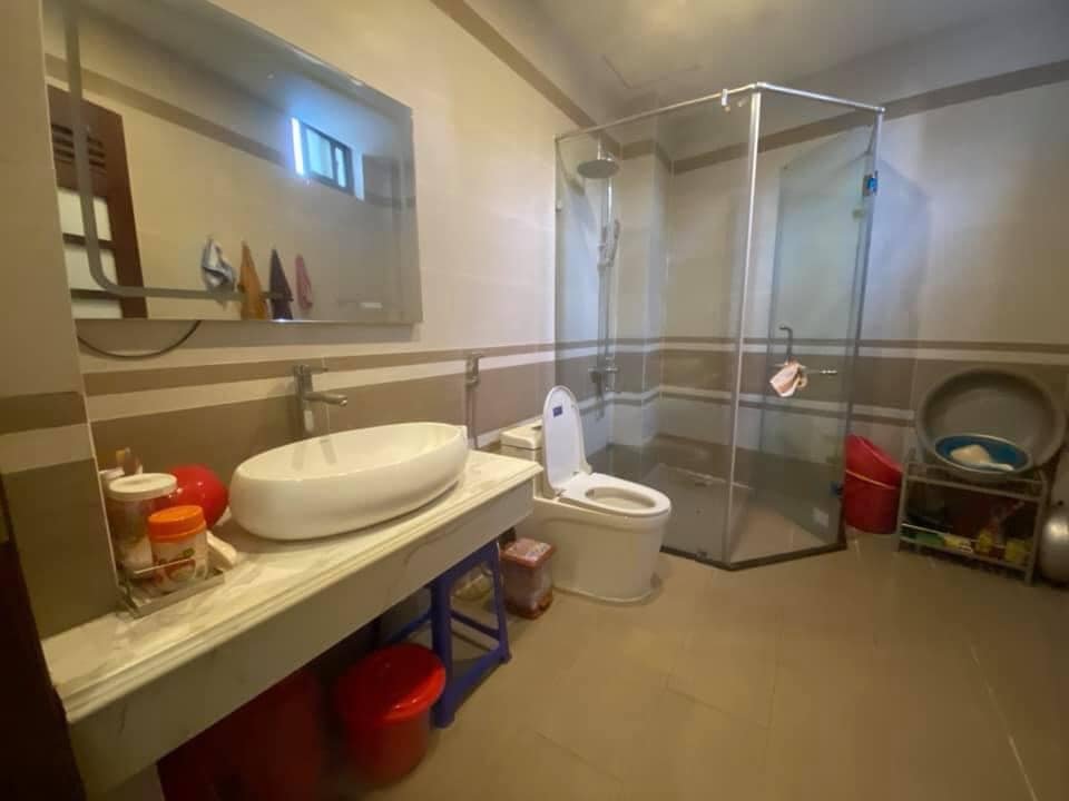 Chỉ 9 tỷ có ngay nhà Hồng Tiến, Long Biên 72m2 x 3 tầng, ngõ thông, ô tô vào nhà, ngập tràn tiện ích 1