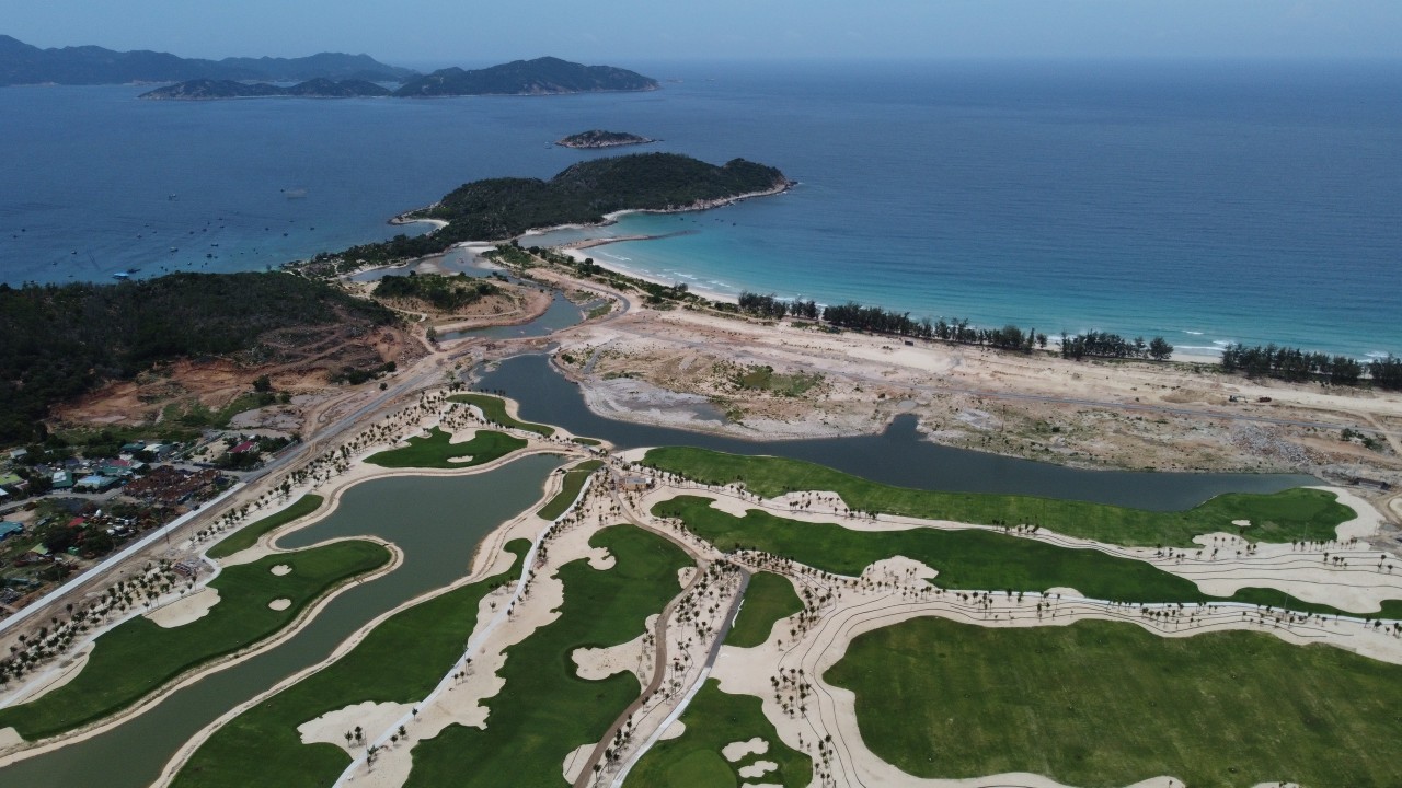 Chính chủ cần bán đất ven biển, view 2 mặt biển, sát cạnh dự án Bình Tiên và Resort Ngọc Sương 3