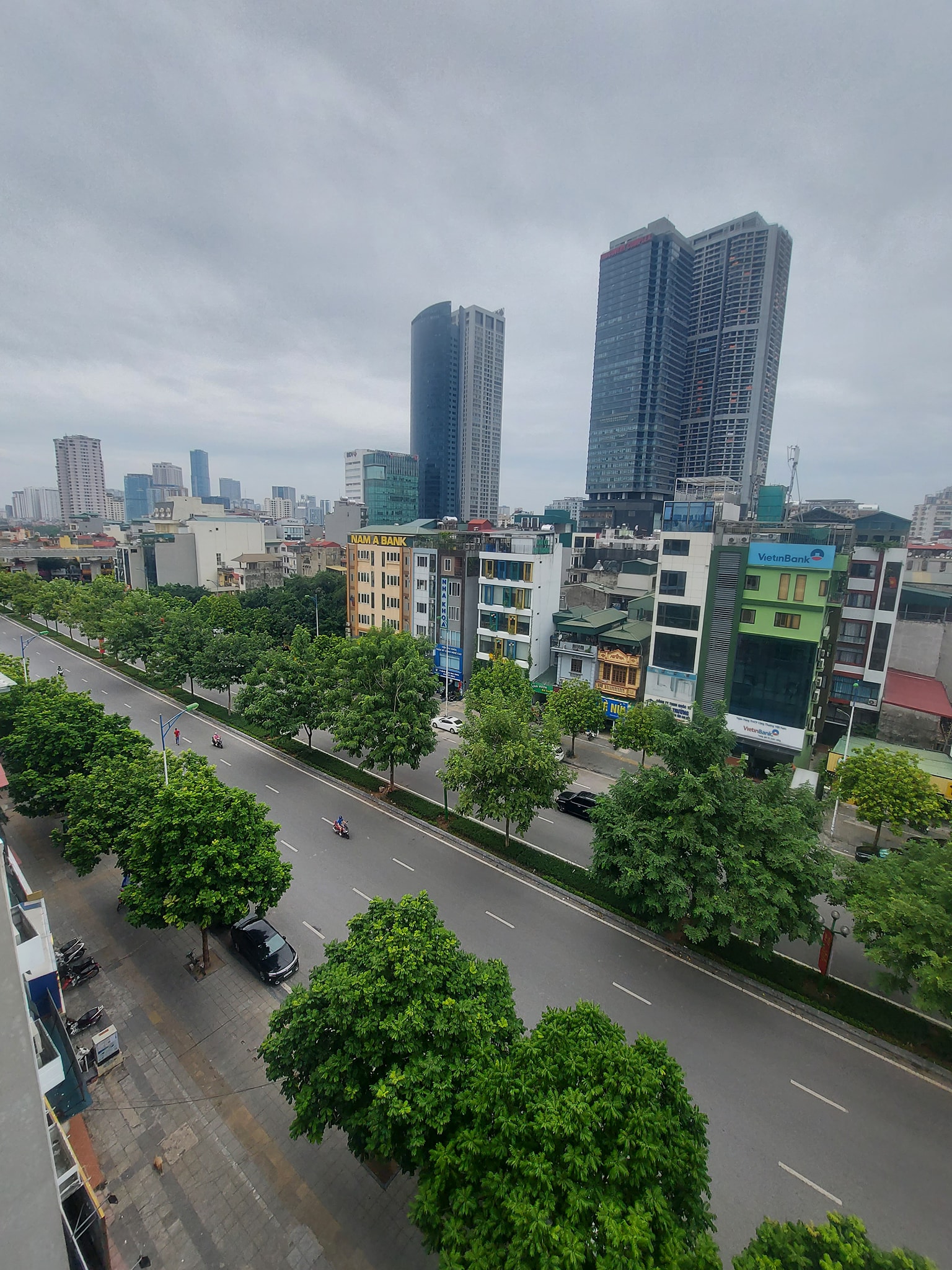 Bán Nhà Mặt Phố Nguyễn Văn Huyên, Cầu Giấy, Vỉa Hè Kinh Doanh, Đường 2 Chiều, Giá Nhỉnh 28 tỷ 5