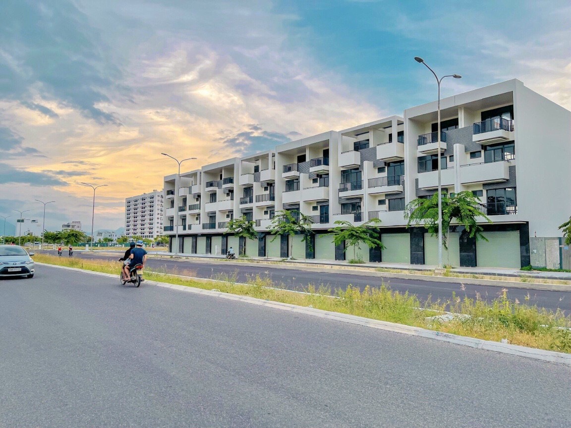 Cần bán Đất Phường Phước Long , Nha Trang, Diện tích 317m², Giá 5.5 Tỷ - LH: 0901100248 11