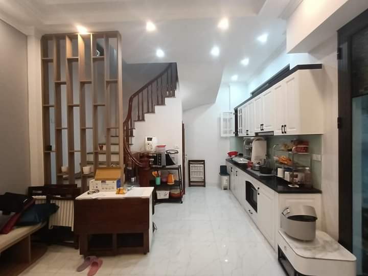 Cần bán nhà ở, nhà cấp 4, nhà hẻm Phường Long Biên, Long Biên, Diện tích 36m², Giá 03 Tỷ - LH: 0974849307