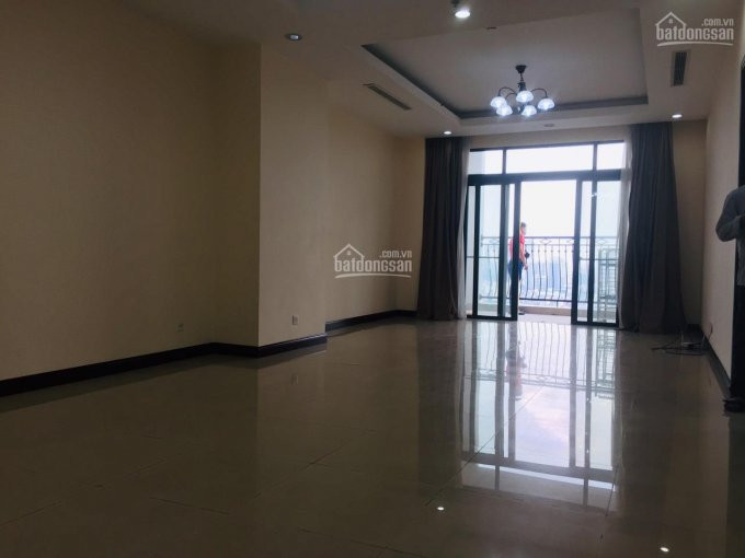 Chính Chủ Cho Thuê Gấp Ch 2pn Chcc Royal, 90m2, 135tr 3