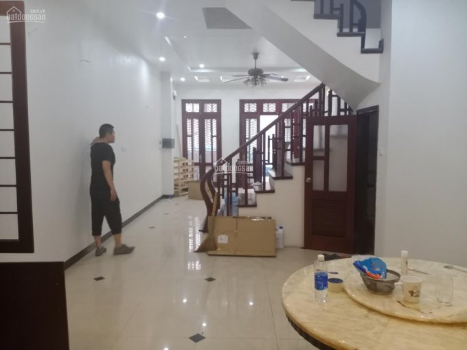 Chính Chủ Cho Thuê Nhanh Nhà Phố Trung Kính, 70m2, Mặt Tiền 55m, Nhà Mới, đẹp, Full đồ, ô Tô đỗ Cửa, 25 Triệu/tháng 3